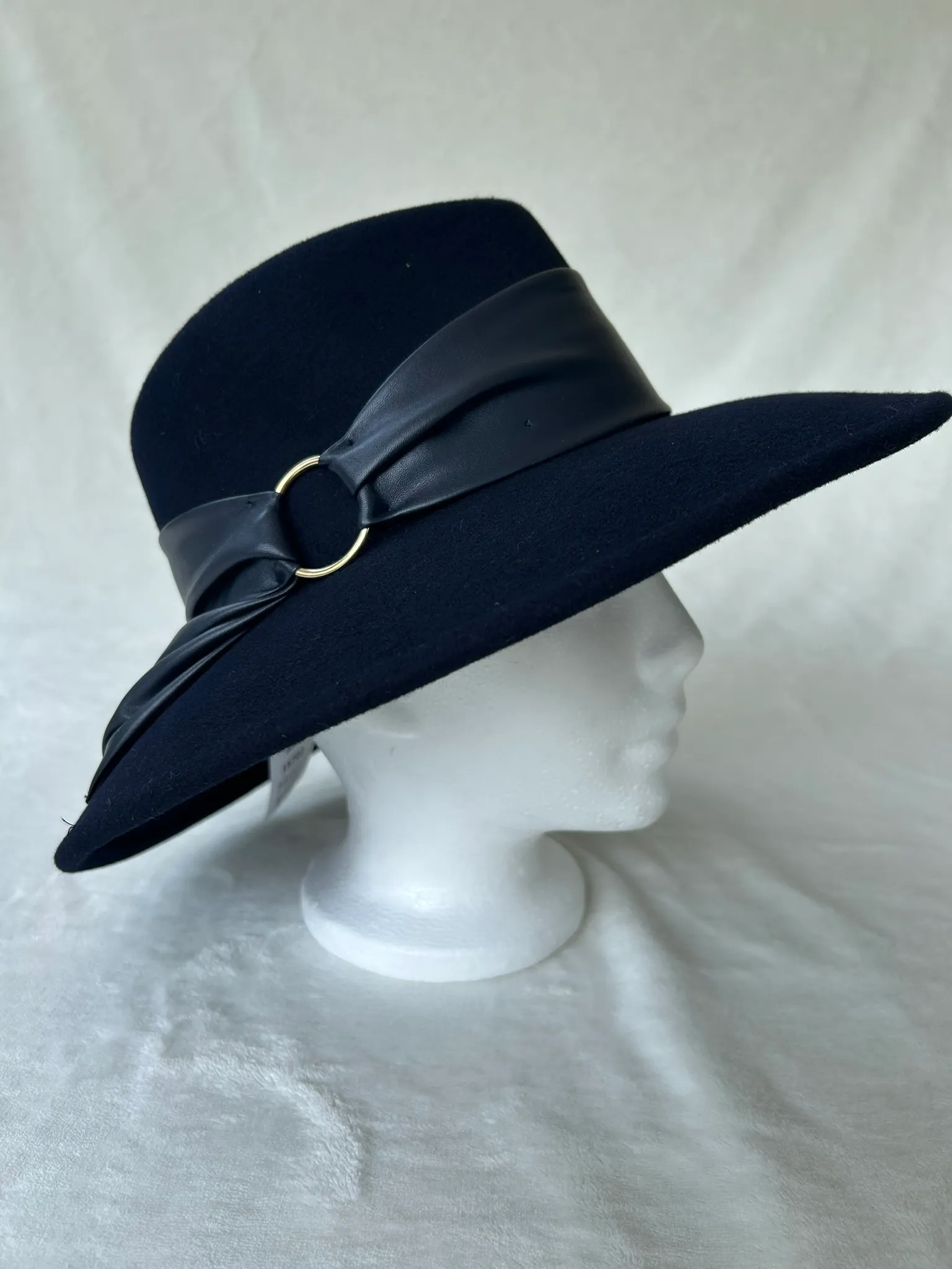 A ladies’ occasion hat from Hats by Cherish, number 861