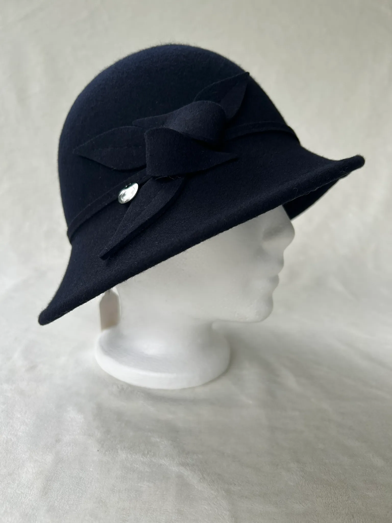 A ladies’ occasion hat from Hats by Cherish, number 672