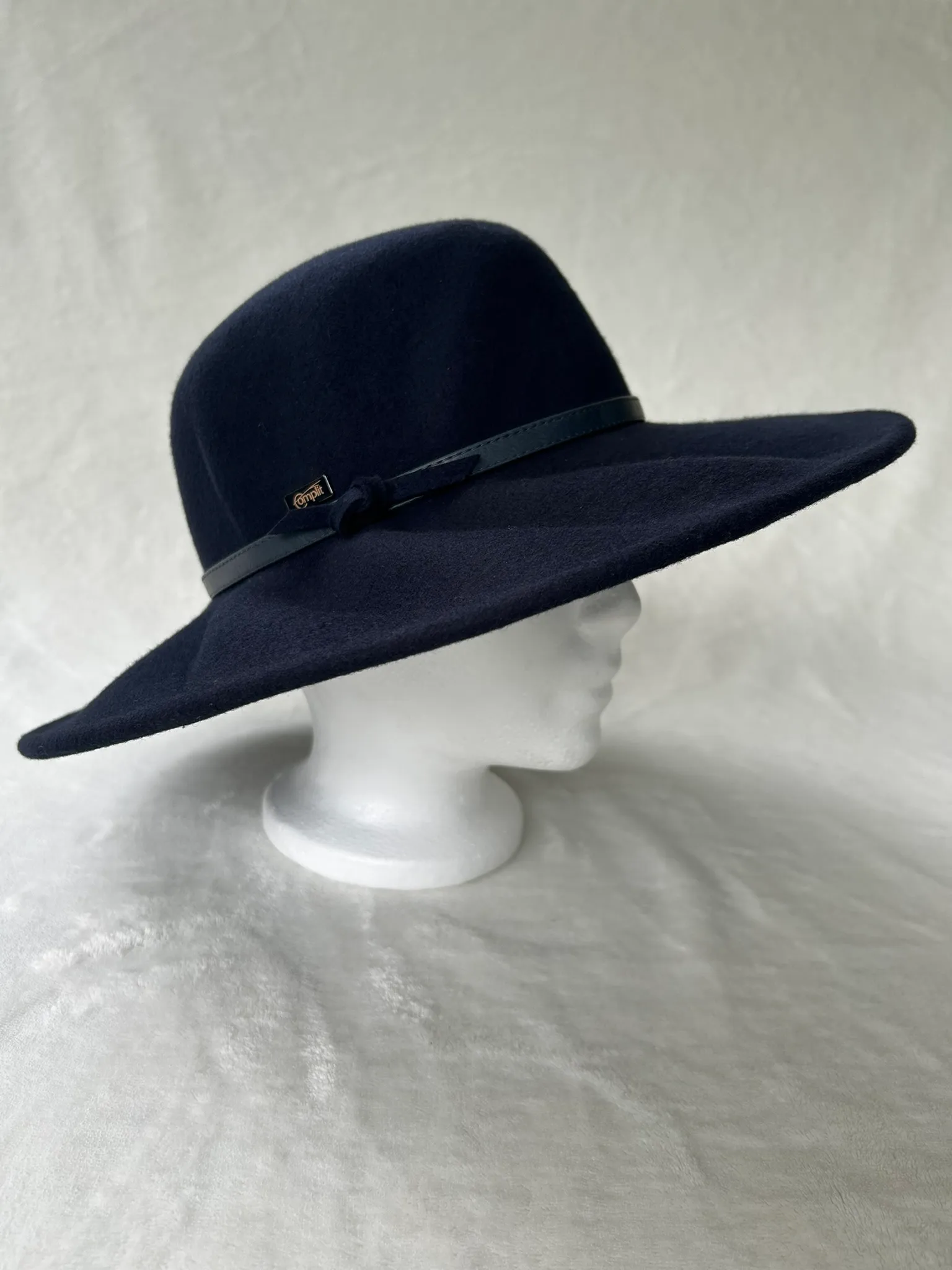A dressy ladies’ hat from Hats by Cherish, number 410