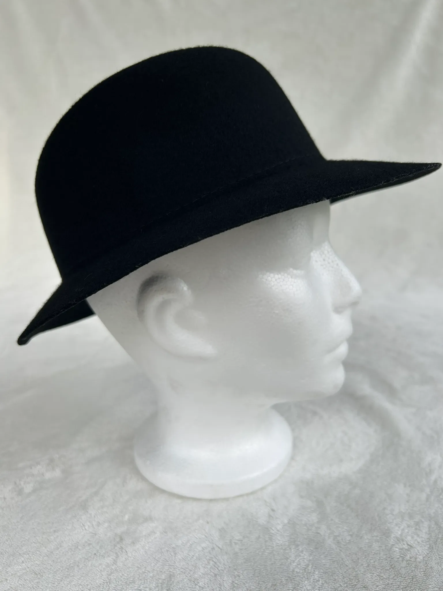 A ladies’ occasion hat from Hats by Cherish, number 588