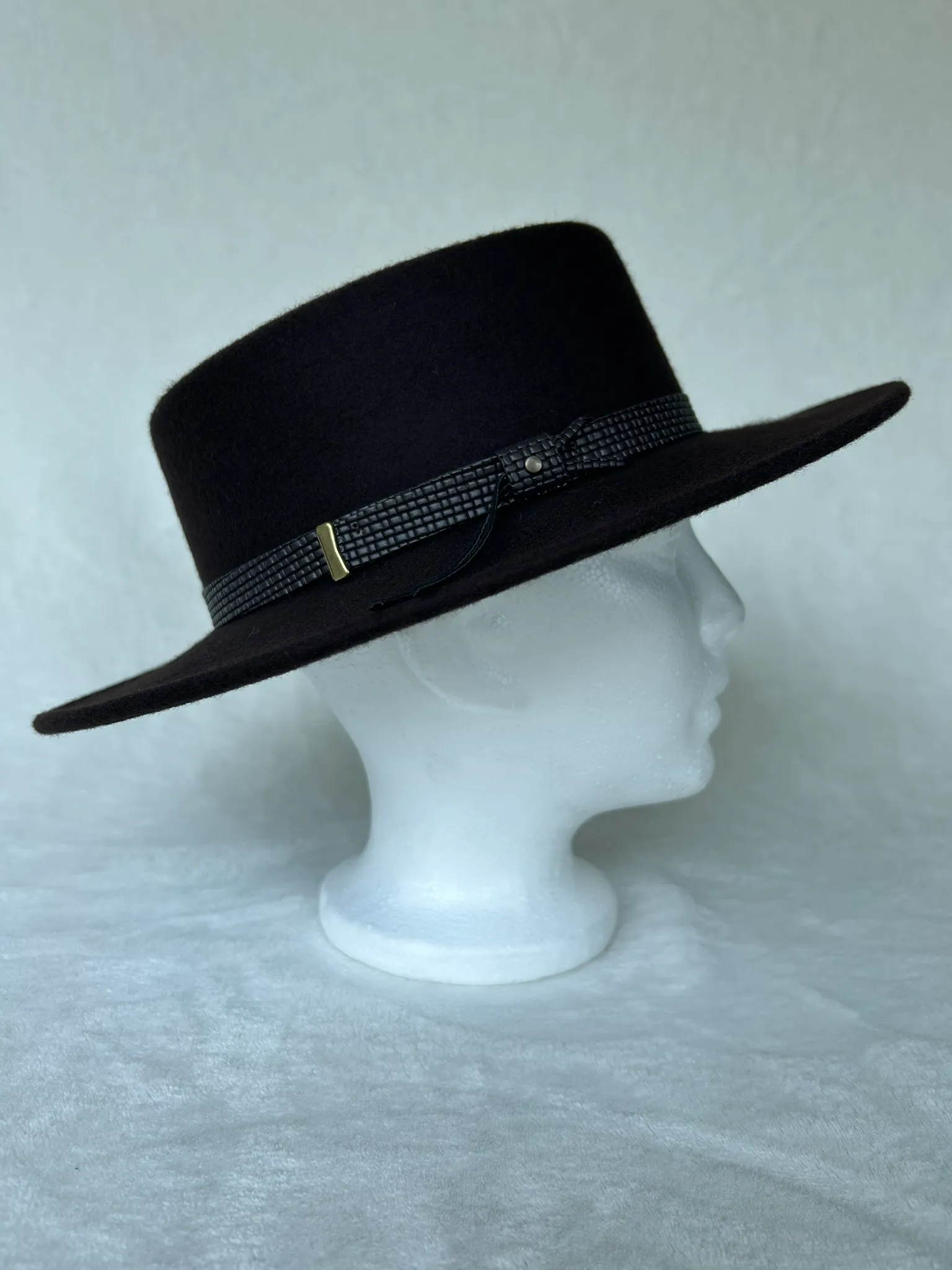 A ladies’ occasion hat from Hats by Cherish, number 622