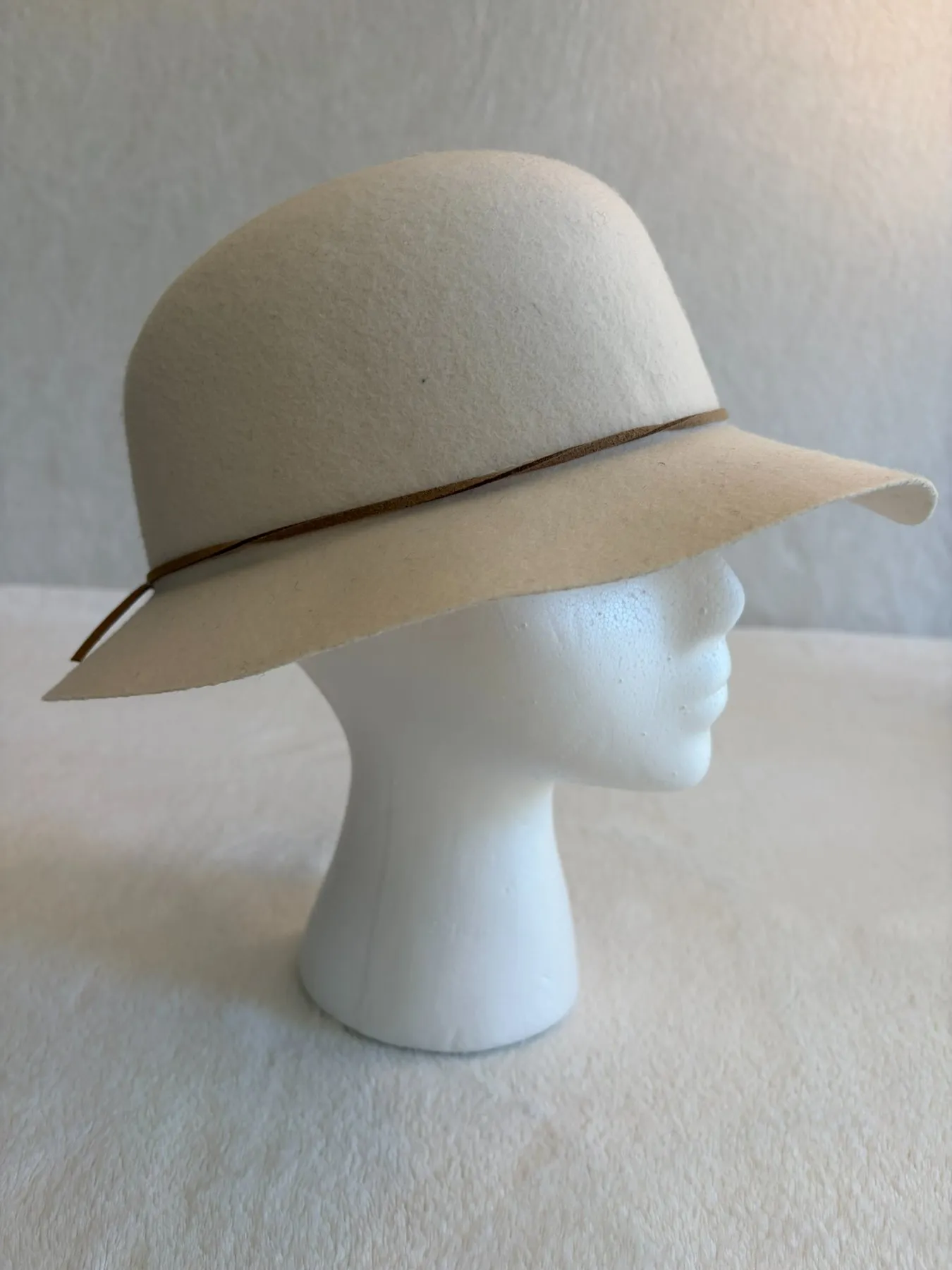 A cream felt cloche hat for kids from Hats by Cherish, number 570